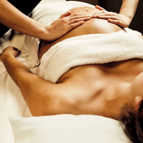 5-massages-pour-femmes-enceintes